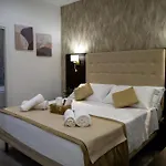 Operaprimasuite 4*