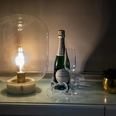 Frühstückspension Operaprimasuite 4*