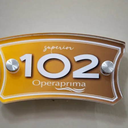 Oda ve Kahvaltı Operaprimasuite Messina