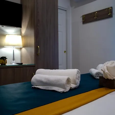 Operaprimasuite Bed & Breakfast *